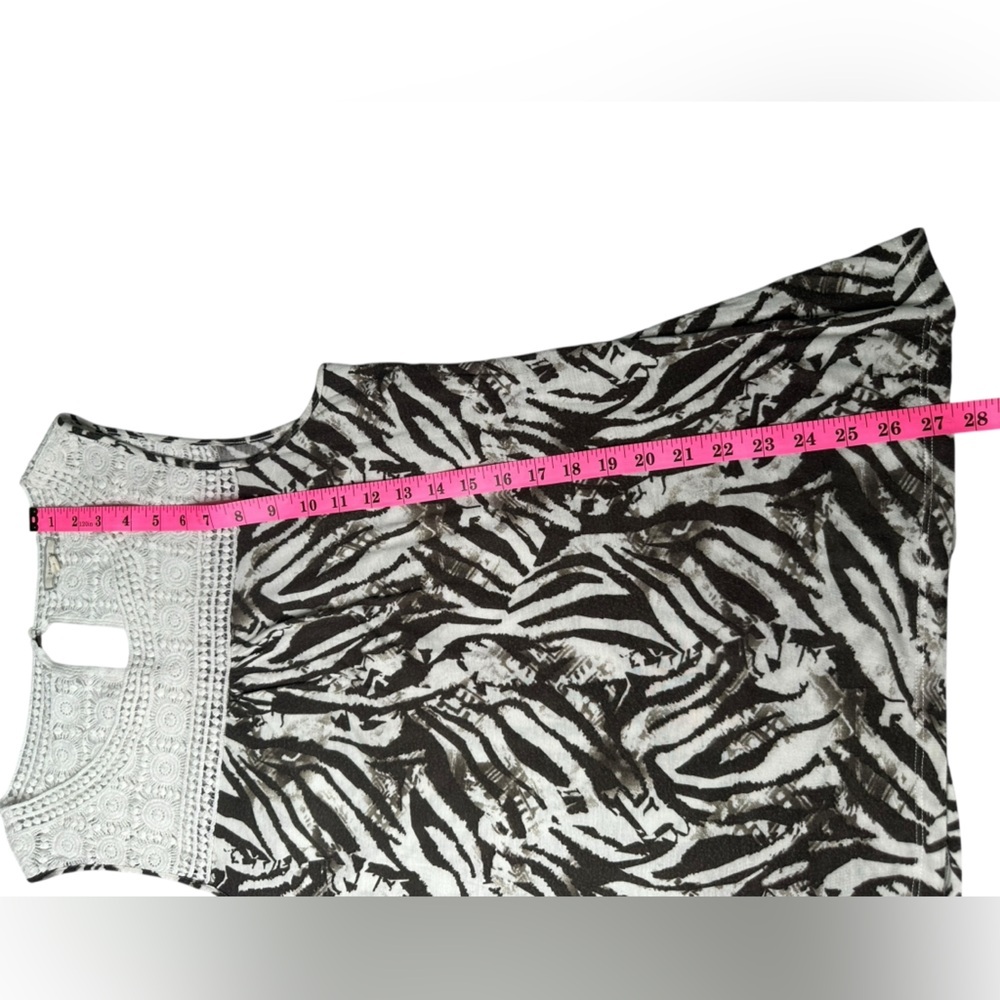 Pleione Zebra Print Sleeveless Blouse Size L - Picture 5 of 9